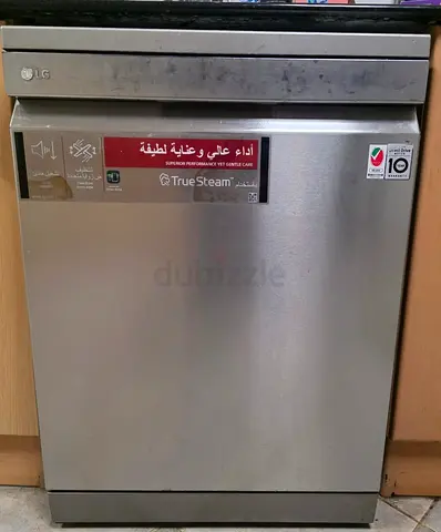 For Sale LG QuadWash Dishwasher with 3rd Rack  model DFB325HS