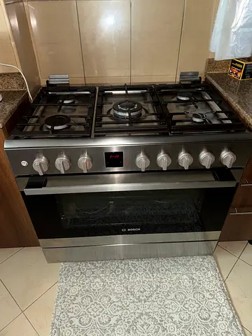 Full gas stove