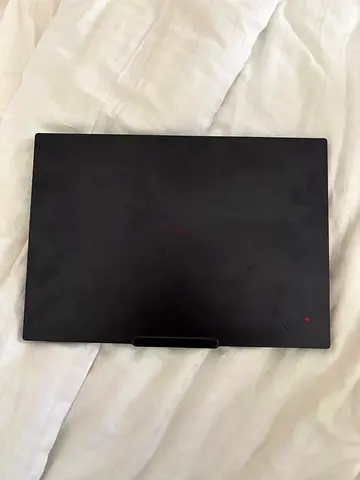 Lenovo ThinkPad E16 - Almost New