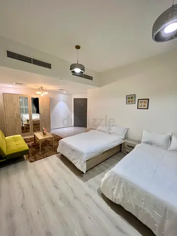 Luxury Big room on sheikh zayed road near Metro in LADIES apartment