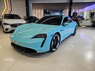 صورة 2 لـ 2021 Porsche TAYCAN