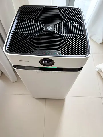Air Dog purifier / humidifier (compact) in good condition/easy to clean filter