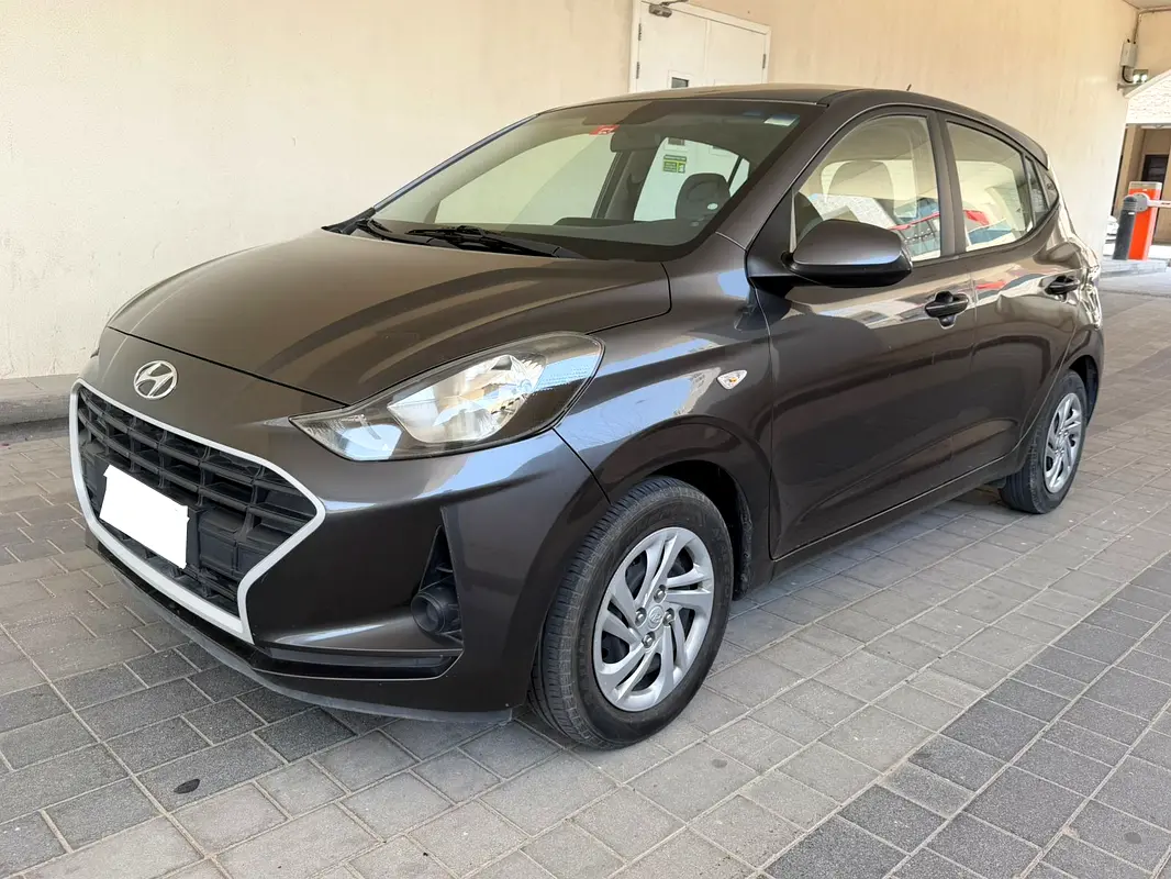 Hyundai Grand i10 2021 — photo 1 of 11