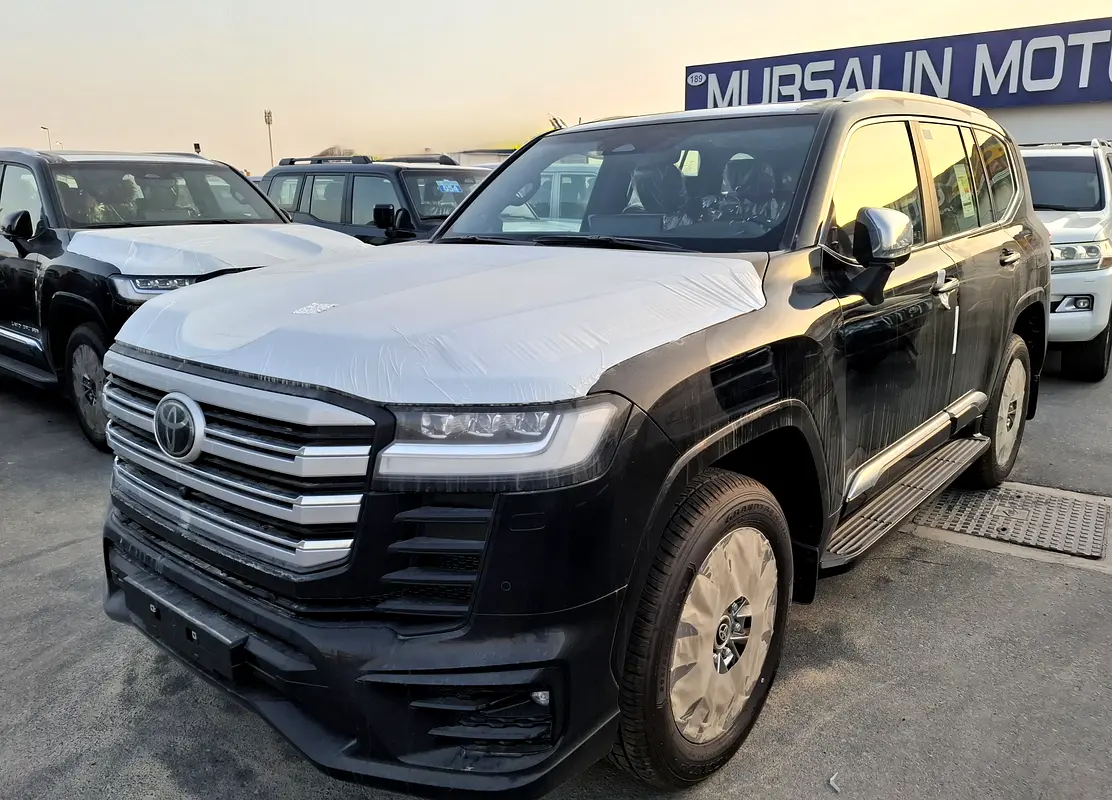 Toyota Land Cruiser 2026 — photo 1 of 18