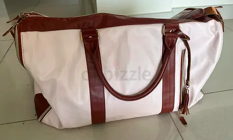 Full size garment bag and carry bag
