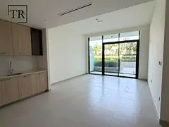 Pool Views | Middle Unit | Spacious | Upto 3 Chq
