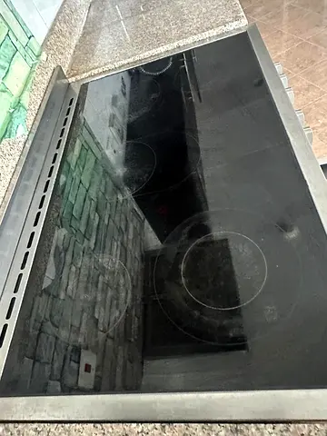 Built-in Black Glass Ceramic Electric Cooktop (4 Zones)