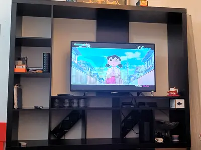 TV SHELF