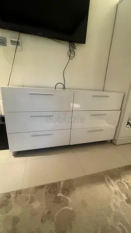 White Gloss 6-Drawer Low Dresser / TV Console - Good Condition
