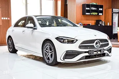 Mercedes-Benz C-Class C180 2025 - European Specs - GCC Stock