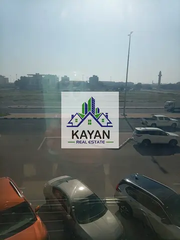 شقة غرفة وصالة 650 قدم مويلح بارك الشارقة مقابل حديقة للإيجار 4200 شهريًا