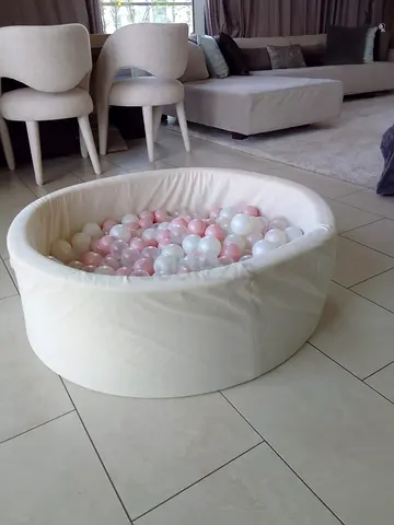 Round Cream Velour Baby Ball Pit with Pastel Balls