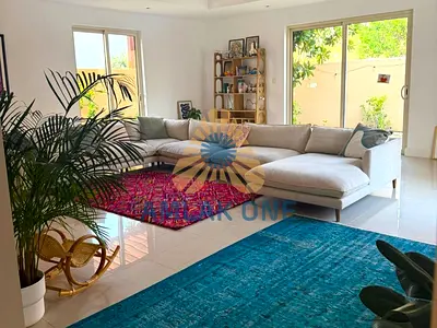 Single Row | Spacious Layout | Occupied