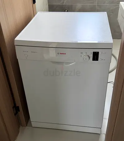 Bosch Free Standing Dishwasher 60cm Series 4, SMS50E92GC