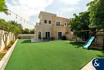 Amazing Plot | Type 2E | Vacant | Renovated