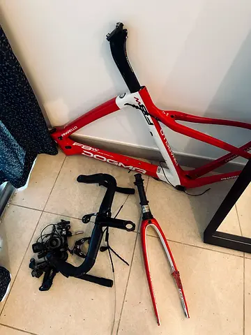 Pinarello Dogma F8 Road Bike Frame and Fork with stem (Red/White)