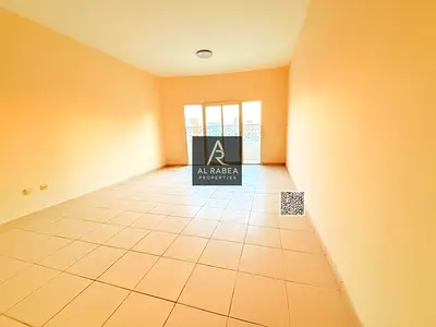 Open view - Families only - Built-in wardrobes - Good location - Close to all services