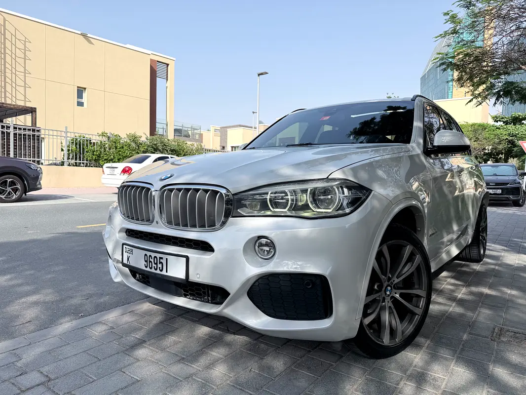 BMW X5 2016 — photo 1 of 19