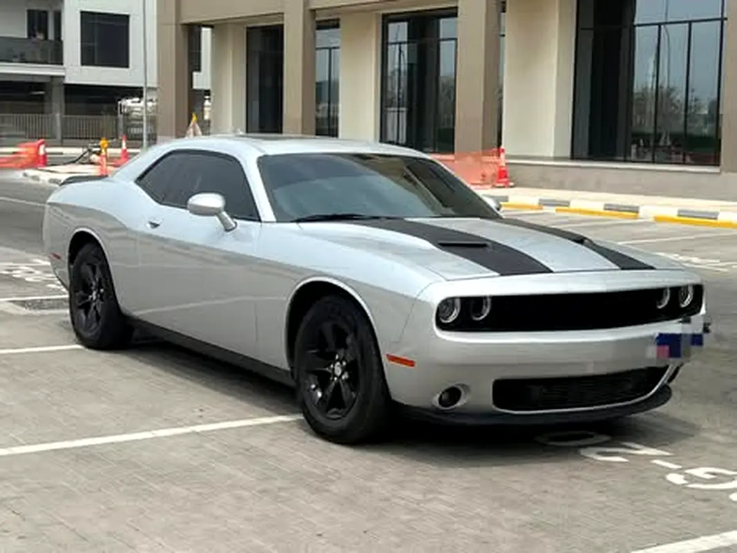 Dodge Challenger 2020 — photo 1 of 1