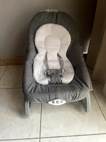 Gently Used Electric Baby Swing/Rocker with Harness