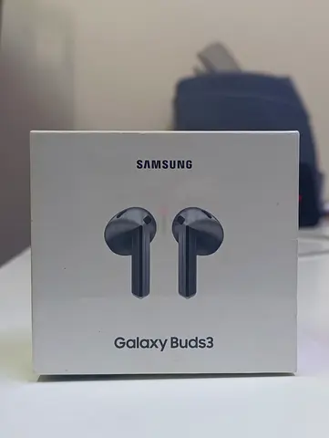Buds3 silver (R530)