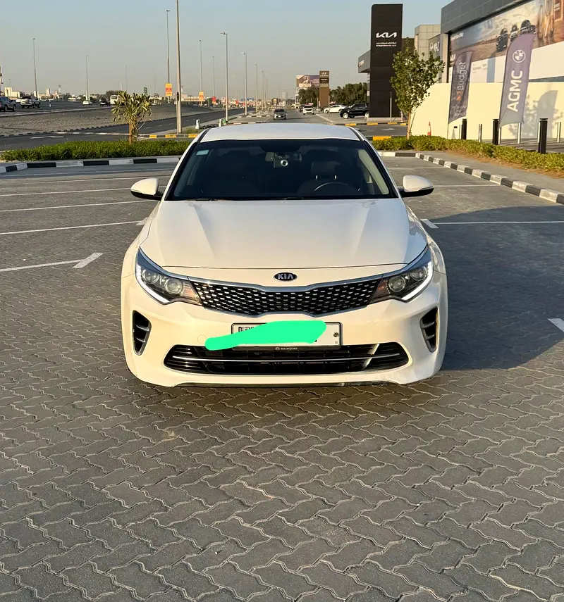 Kia K5 2016 — photo 1 of 12