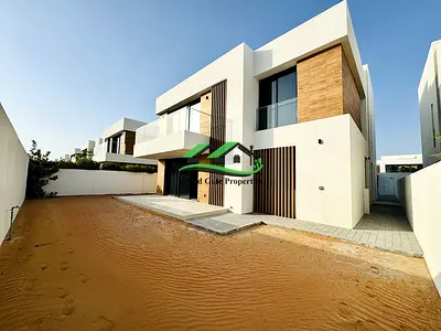 Elegant 4BR Villa + Maid and Driver Room | Prime Location
