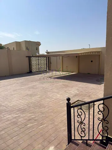 4BR+ Majilas| huge plot | Upgraded villa