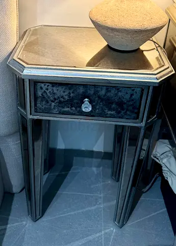 The One Mirror nightstand in great condition (matching vanity table)