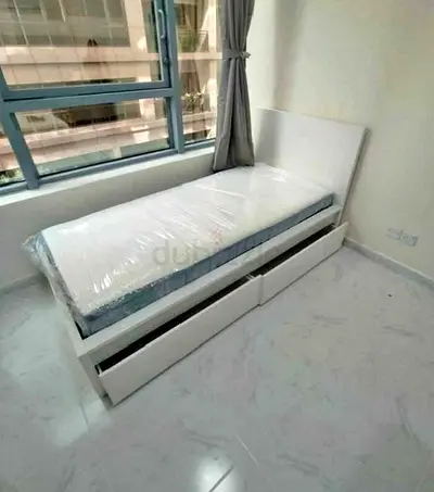 Ikea Malm single bed frame with 2 storage drawers underneath with IKEA mattress 90×200cm is availabl