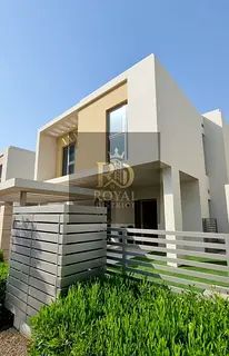 HOT DEAL | LUXURY 3-BR TOWNHOUSE + MAID | MIDDLE BACK TO BACK