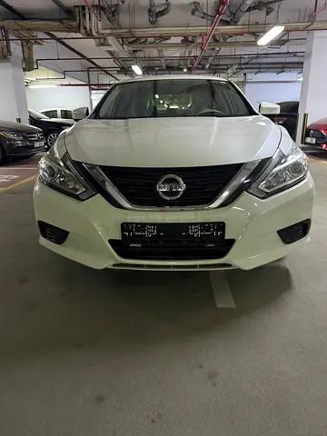 Nissan Altima Like Brand New Going For Less
