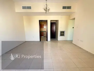 1 BR apartment - family building - bright - easy access for Dubai