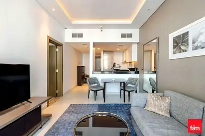 PRIME LOCATION | MINS FROM DOWNTOWN | HIGH FLOOR