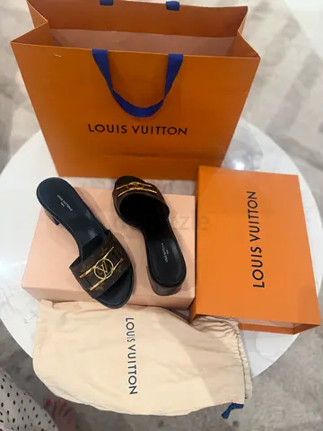 Louis  Vuitton monograms ladies sandal size 40