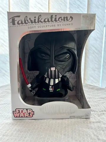 Fabrikations plush darth vader