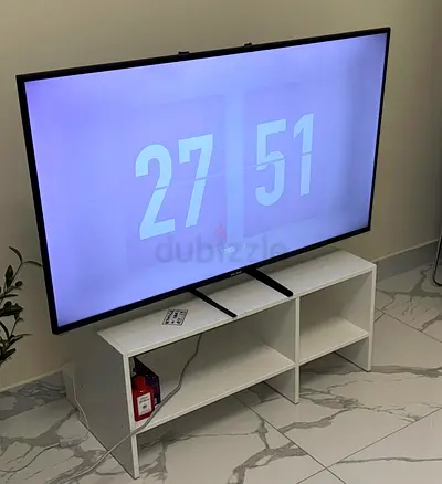 Star Track 50 Flat Panel TV - Excellent Condition, Light Use