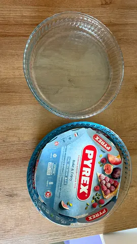 Round pyrex dish