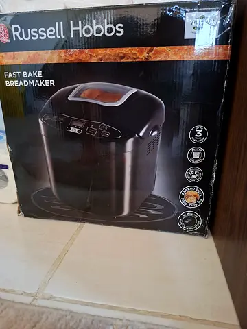 Bread maker Russell Hobbs