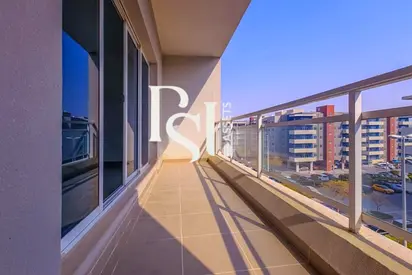 Upcoming 15th of June | Spacious | Balcony