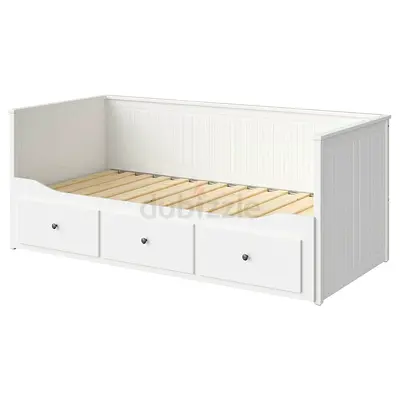 White wooden daybed frame with 3 storage drawers - single/sofa bed