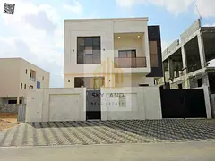 Direct from the owner, including registration fees, water and electricity, turnkey delivery.