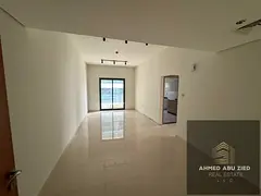 Free parking | Office for rent in Al Rashidiya, Ajman | Prime location