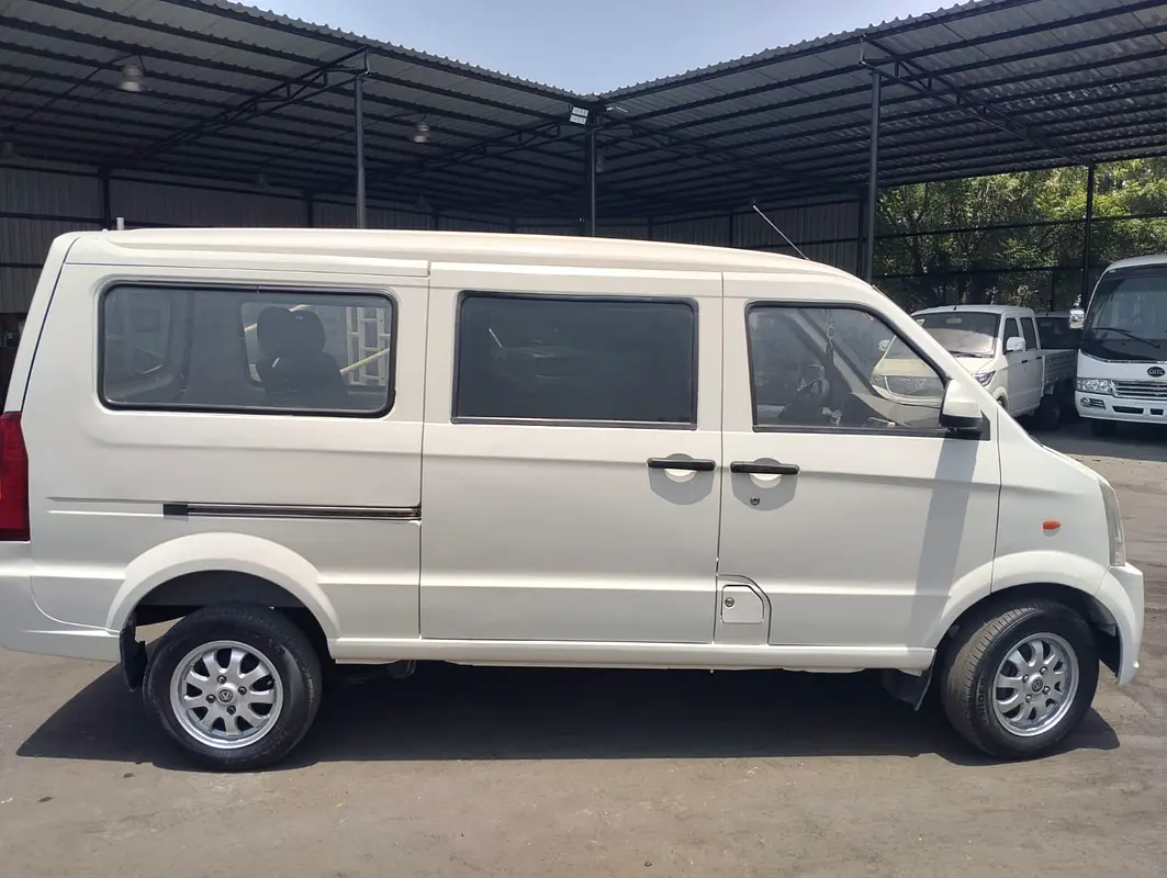 Victory 9 Seater Passenger Van 2022 — photo 1 of 6