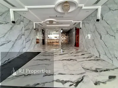 Like brand new building LUXURY 2bhk with open view balcony with free parking just 50k