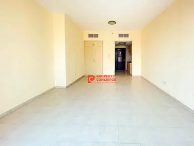12 Cheques | Including Chiller |Close to Metro