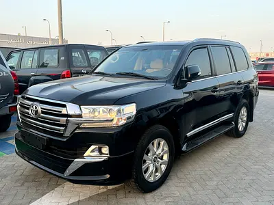 Toyota Land Cruiser EXR 5.7 2021 - GCC Specs - Excellent Condition