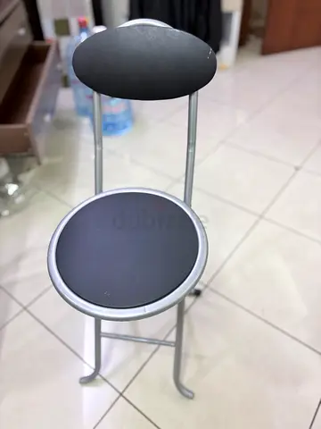 Compact metal kitchen/bar chair with backrest - used