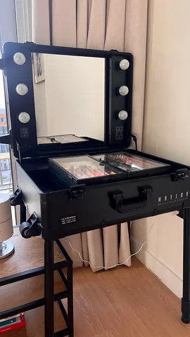 Professional Make Up Table with lighted mirror