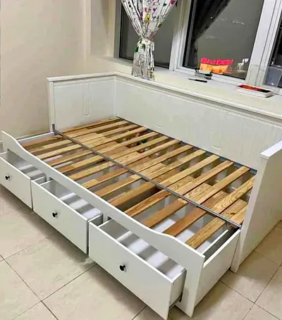 IKEA Hamnes day bed with 2 mattress and 3store drawers underneath is available excellent condition